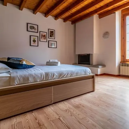 Historic And 3 Bedrooms - Centre Appartement *