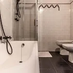 Апартаменты Historic And 3 Bedrooms - Centre *