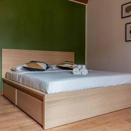 Historic And 3 Bedrooms - Centre Appartement